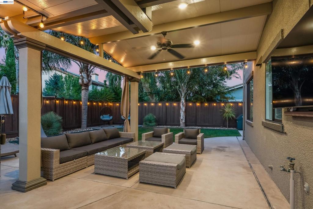 609 Coconut Ct, Brentwood (CC), CA 94513