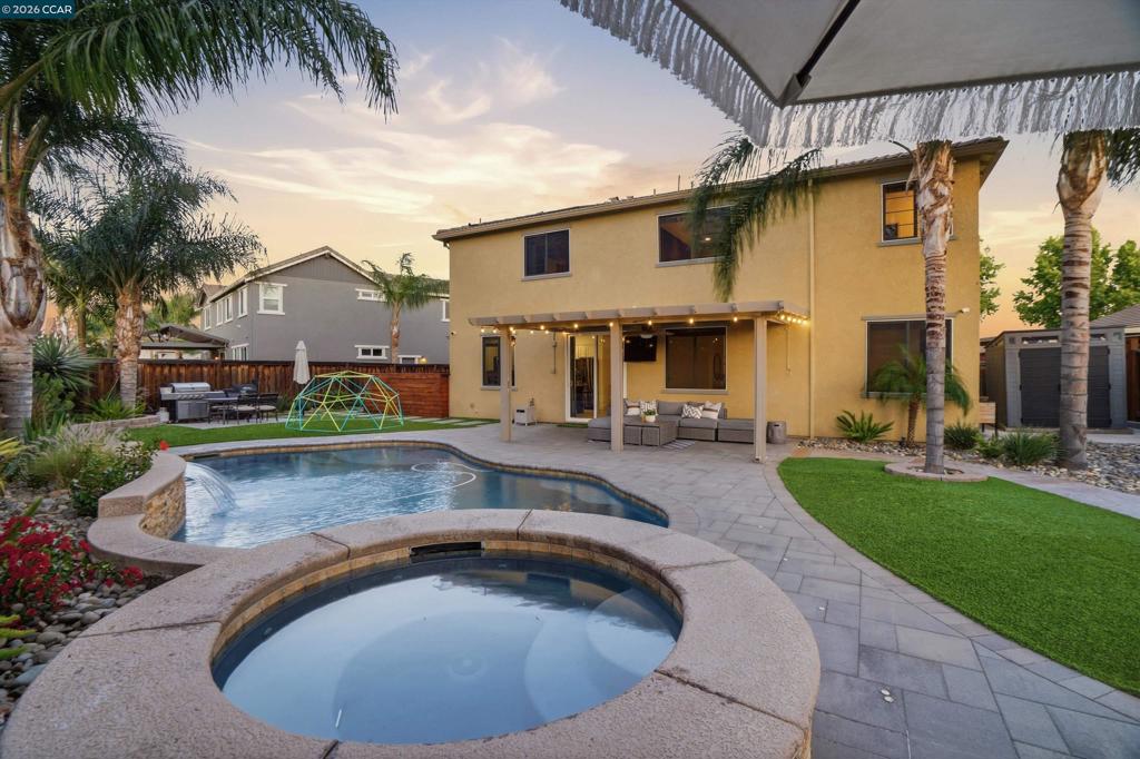 2057 Saffron Ct, Brentwood (CC), CA 94513