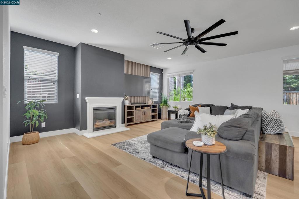 2057 Saffron Ct, Brentwood (CC), CA 94513