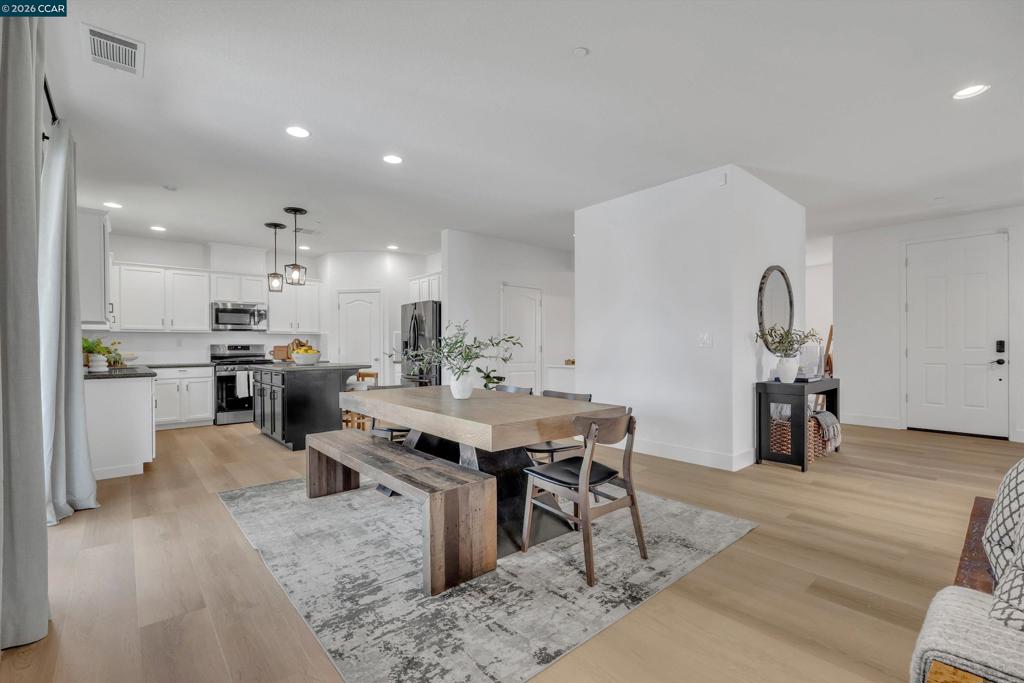 2057 Saffron Ct, Brentwood (CC), CA 94513