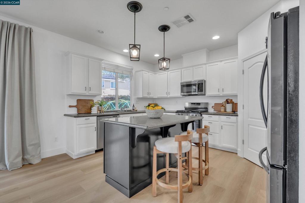 2057 Saffron Ct, Brentwood (CC), CA 94513