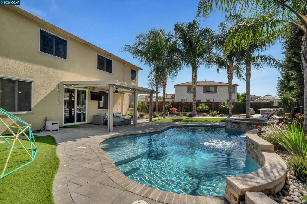 2057 Saffron Ct, Brentwood (CC), CA 94513