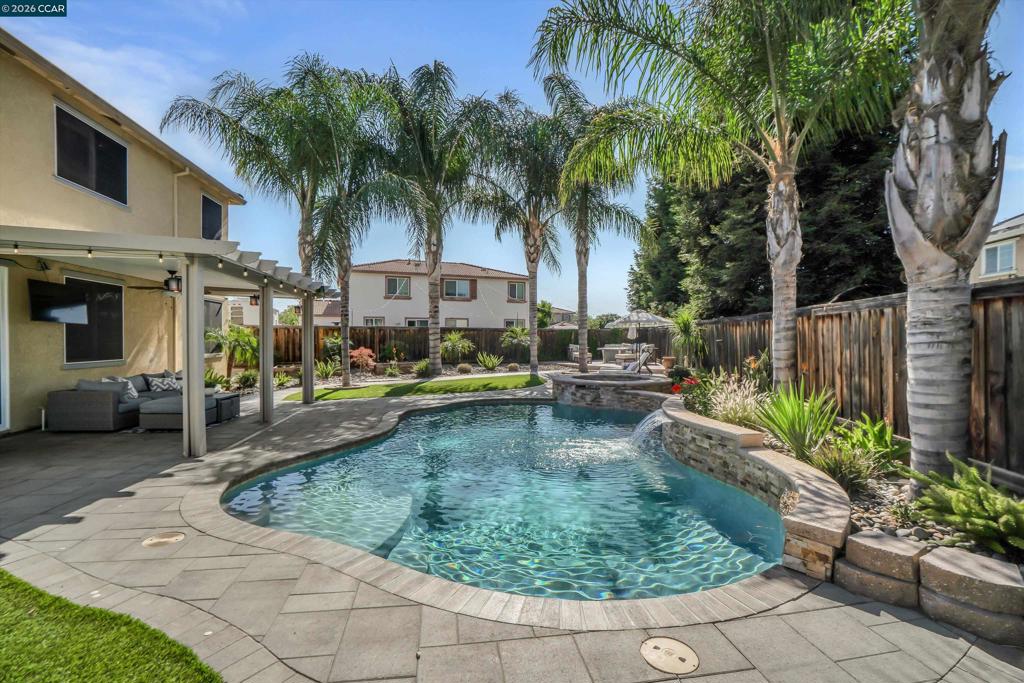 2057 Saffron Ct, Brentwood (CC), CA 94513