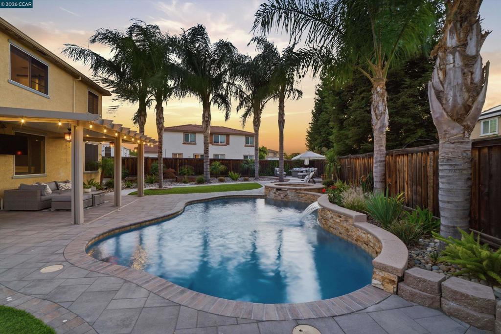 2057 Saffron Ct, Brentwood (CC), CA 94513