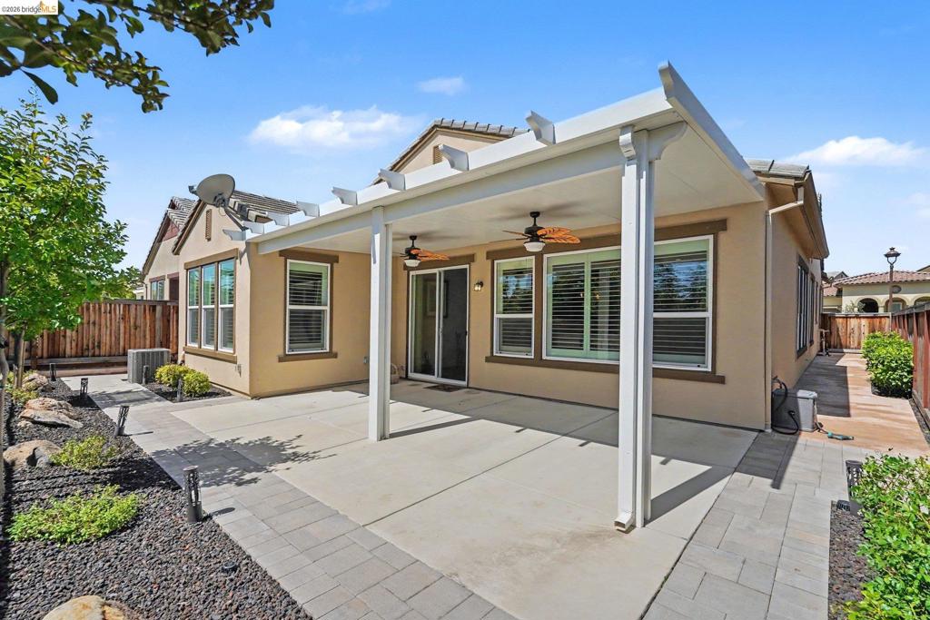 1696 Provence Ln, Brentwood (CC), CA 94513
