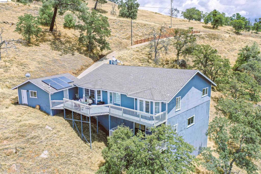 5448 Arbolada DR, La Grange, CA 95329