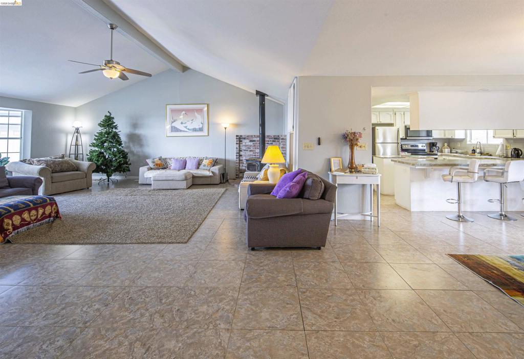 5448 Arbolada DR, La Grange, CA 95329