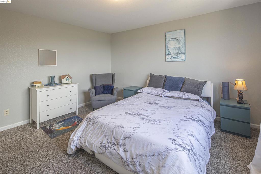 5448 Arbolada DR, La Grange, CA 95329