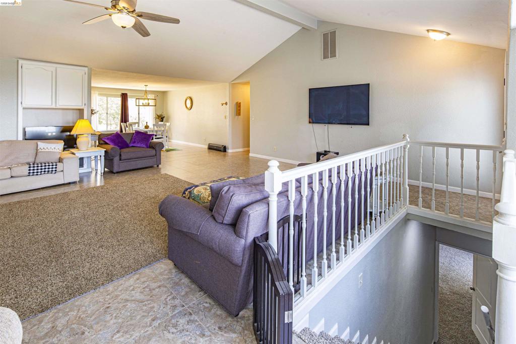 5448 Arbolada DR, La Grange, CA 95329