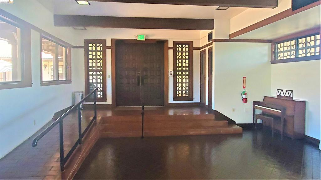 5448 Arbolada DR, La Grange, CA 95329