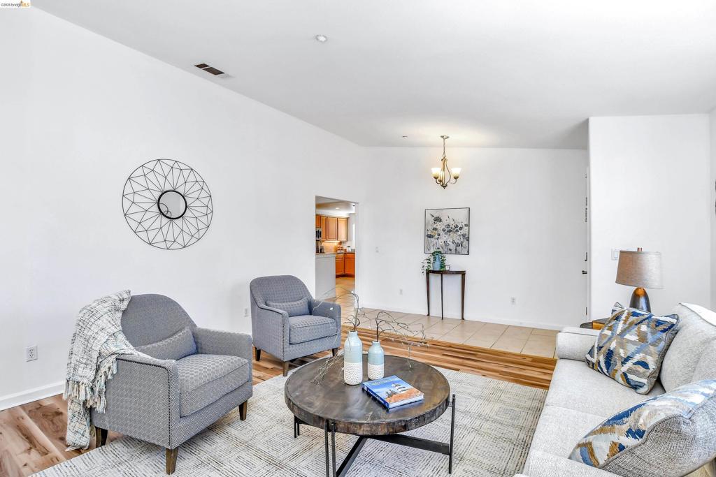 2076 Heartland Cir, Brentwood (CC), CA 94513