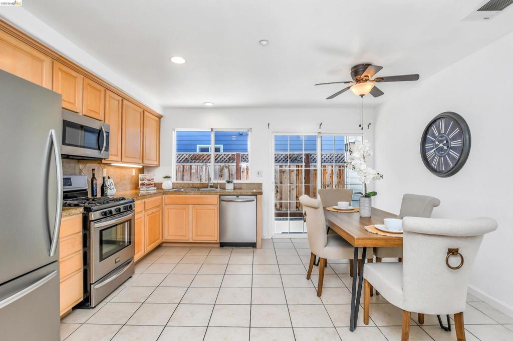 2076 Heartland Cir, Brentwood (CC), CA 94513