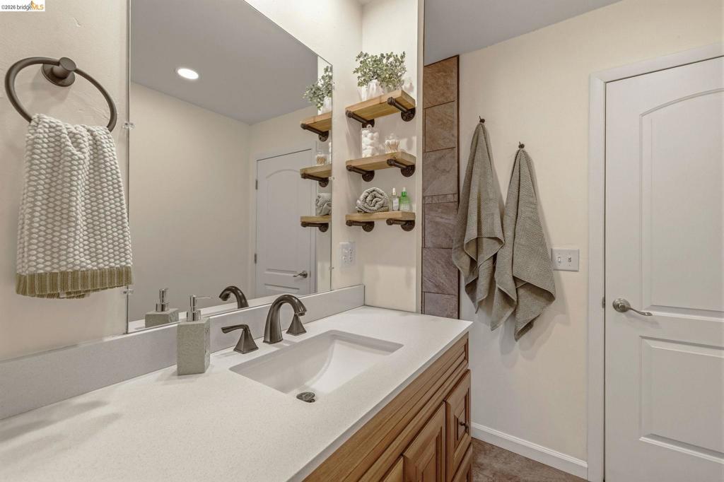 18850 Cherokee Rd, Sonora, CA 95370