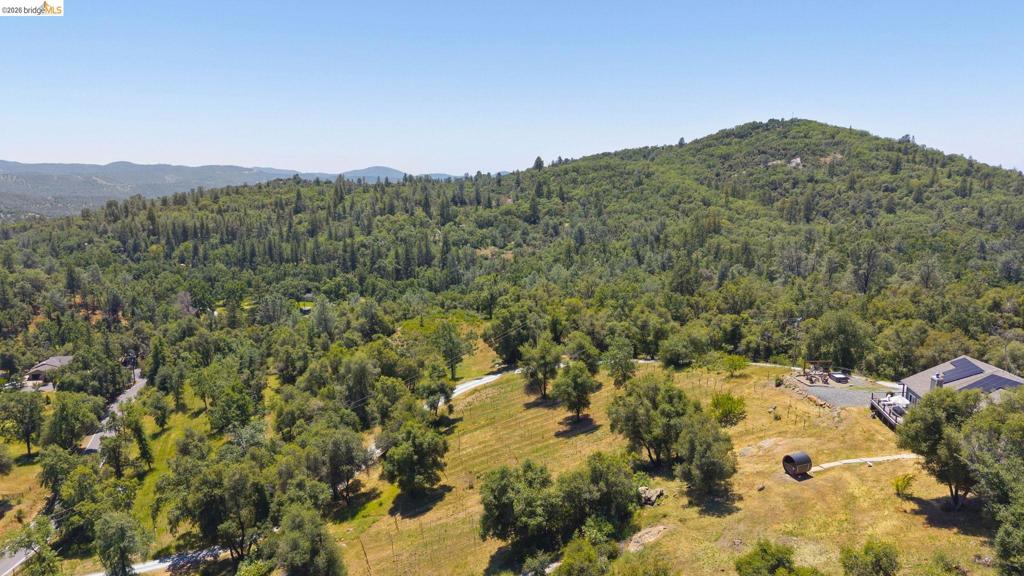 18850 Cherokee Rd, Sonora, CA 95370