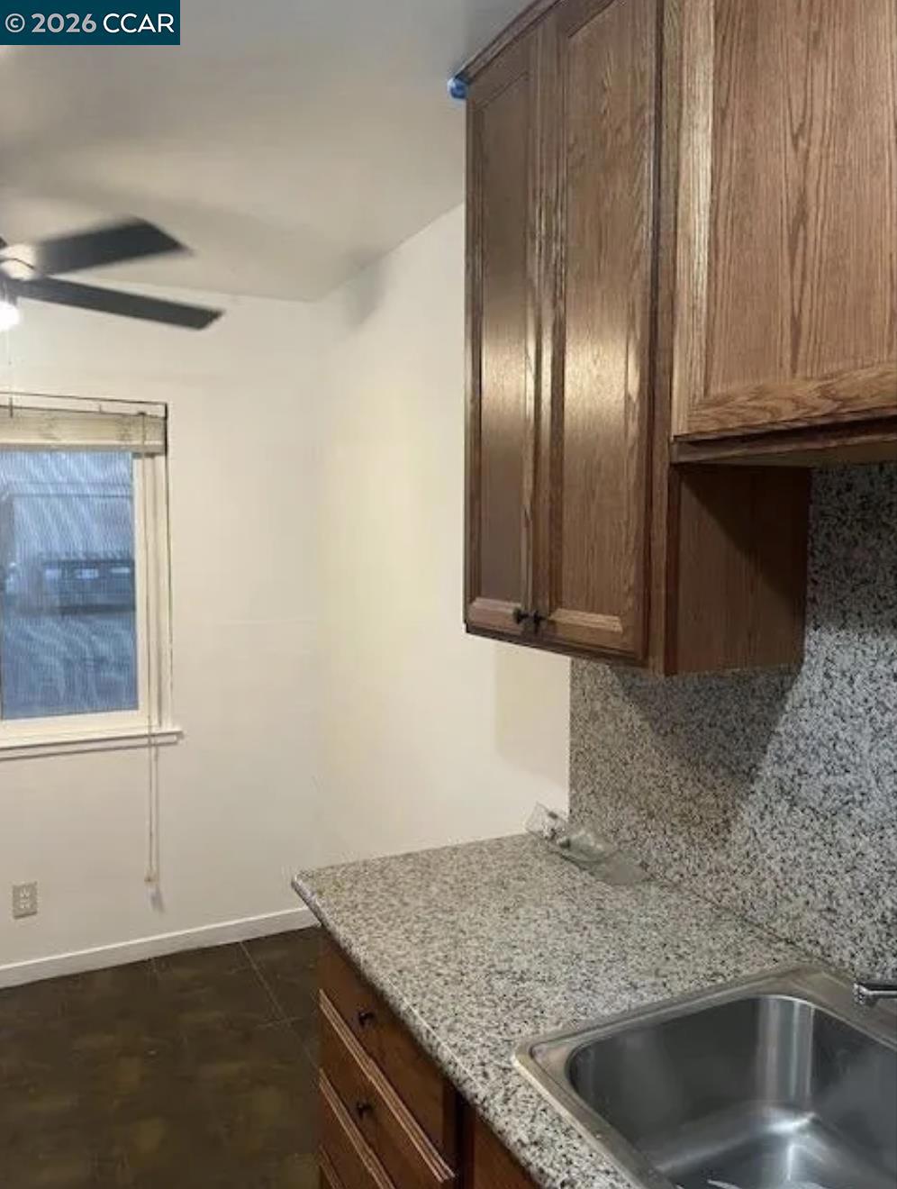 218 W K St, Los Banos, CA 93635