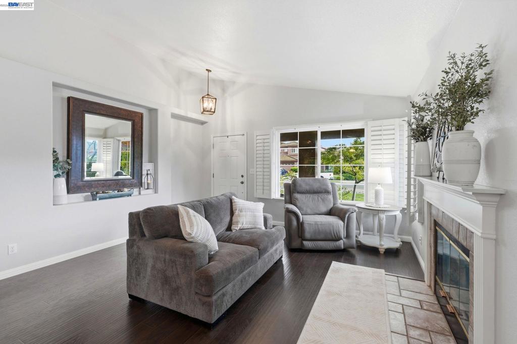 3101 La Costa Ln, Modesto, CA 95355