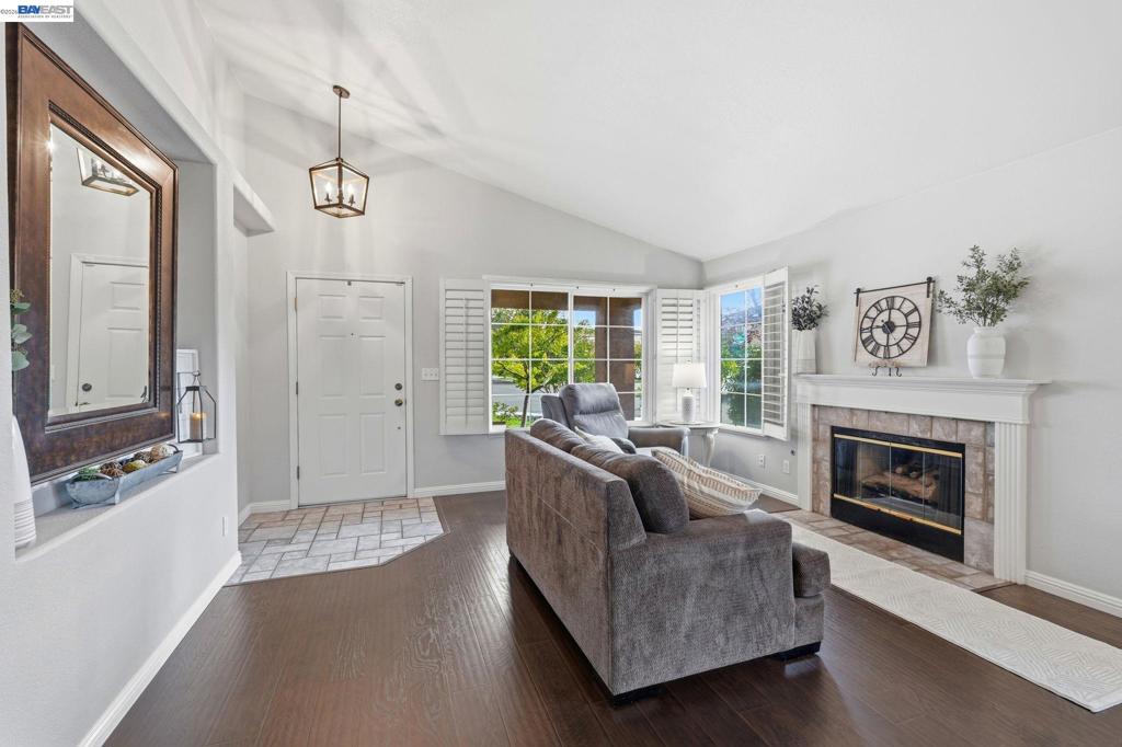 3101 La Costa Ln, Modesto, CA 95355