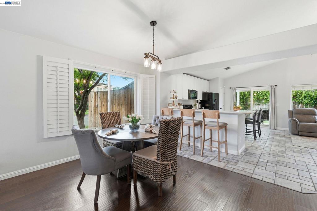 3101 La Costa Ln, Modesto, CA 95355