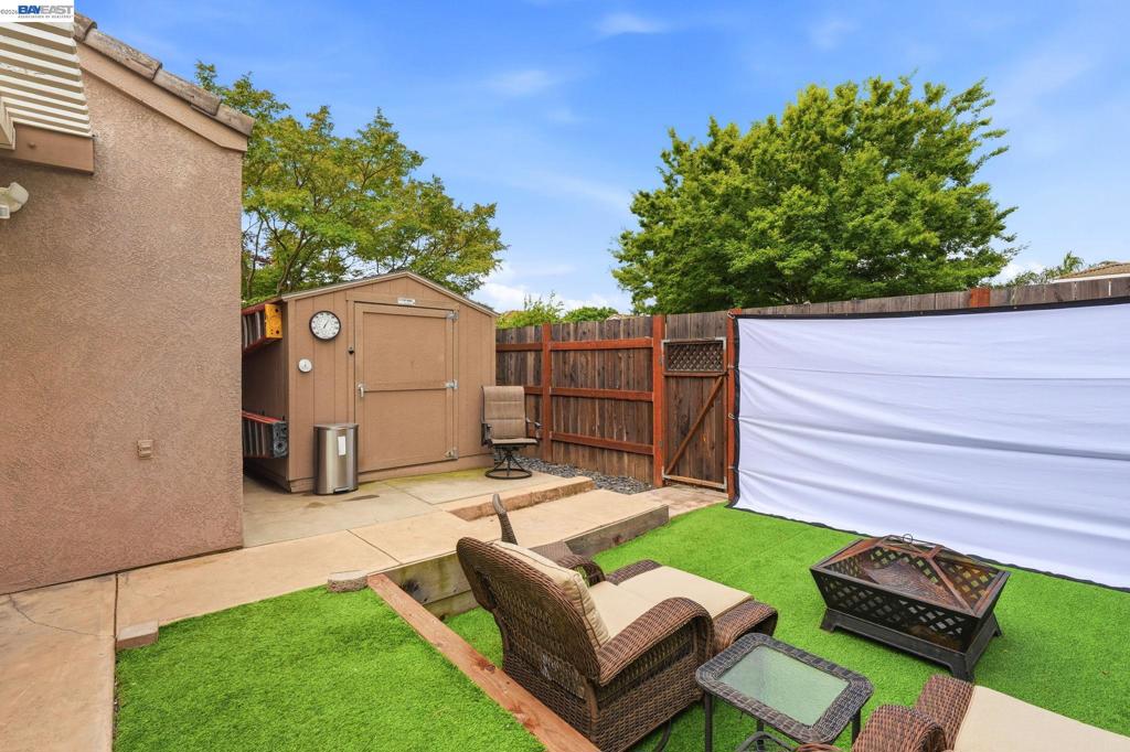 3101 La Costa Ln, Modesto, CA 95355