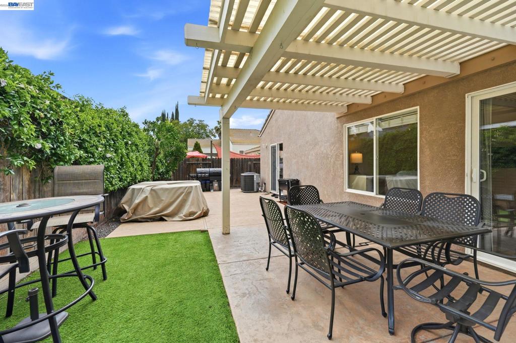 3101 La Costa Ln, Modesto, CA 95355