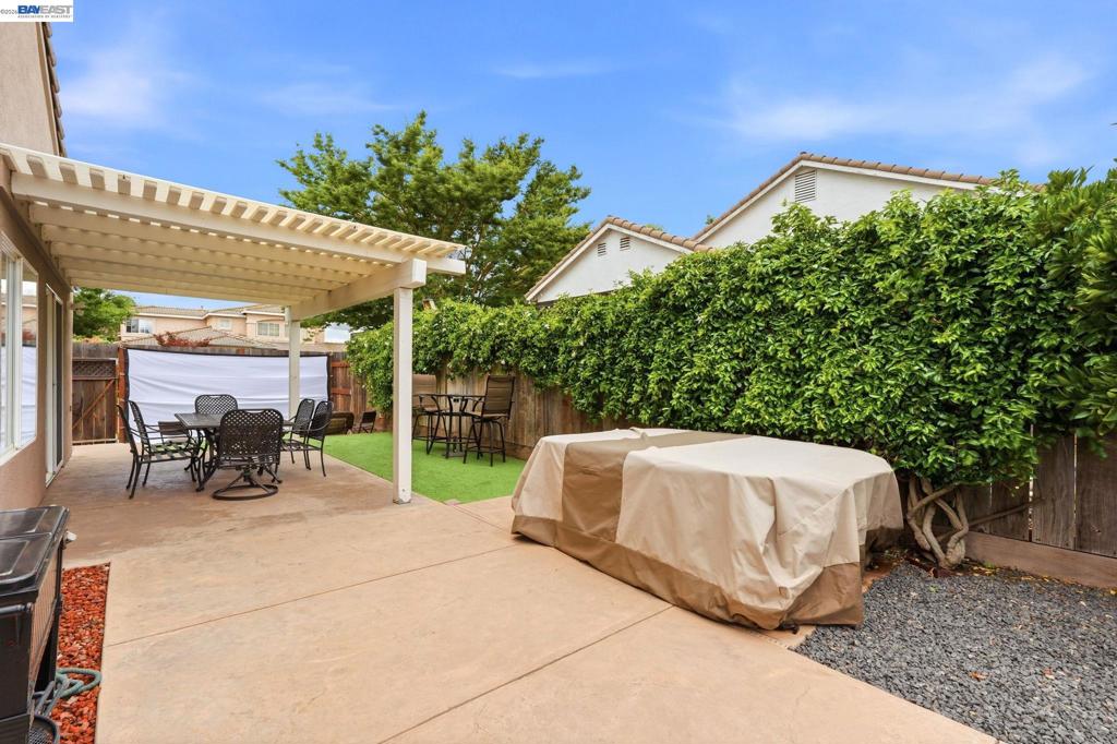 3101 La Costa Ln, Modesto, CA 95355