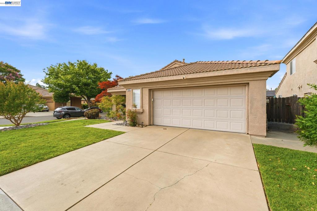 3101 La Costa Ln, Modesto, CA 95355
