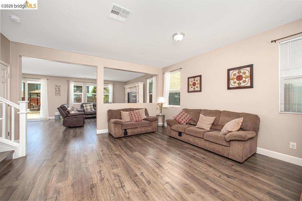 2371 Cornwall Ave, Manteca, CA 95337