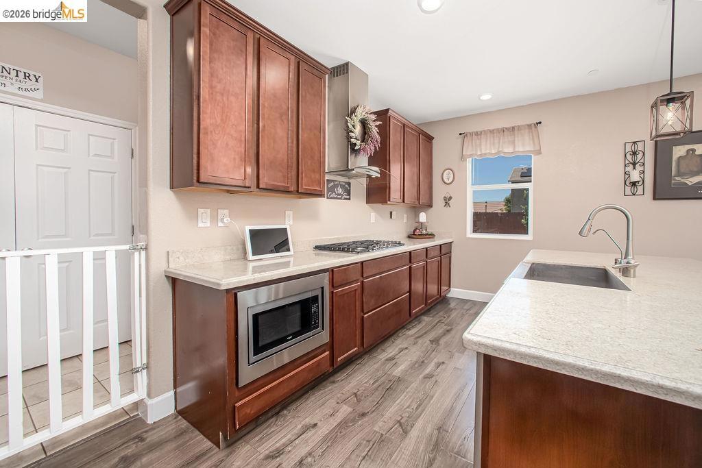 2371 Cornwall Ave, Manteca, CA 95337