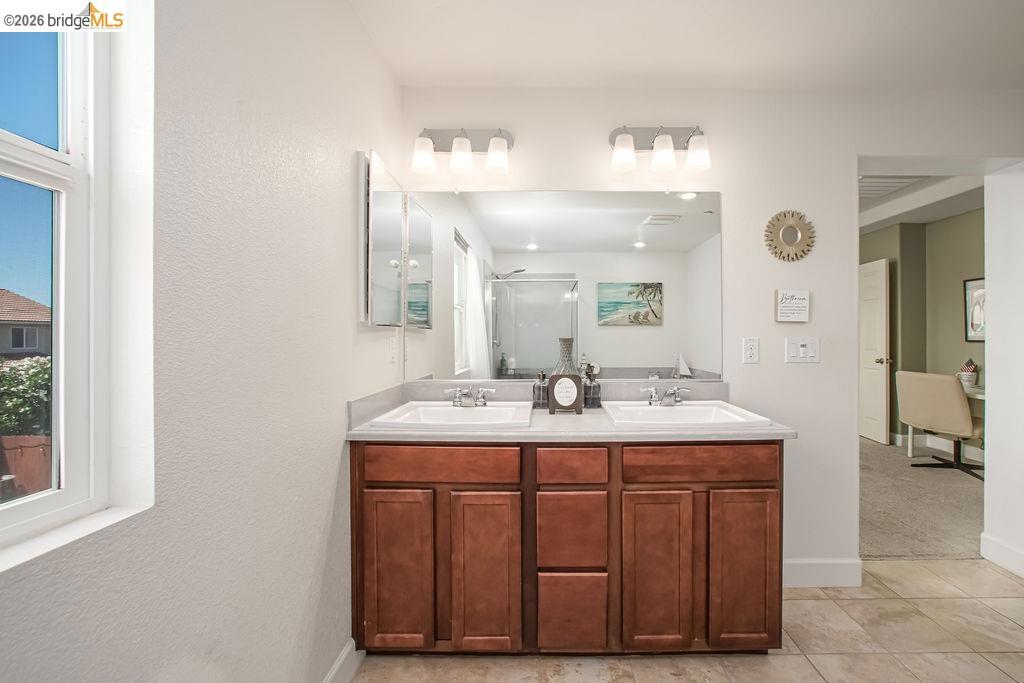 2371 Cornwall Ave, Manteca, CA 95337