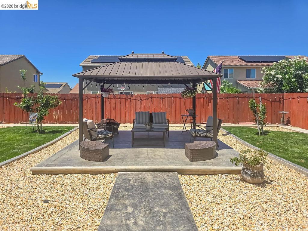 2371 Cornwall Ave, Manteca, CA 95337