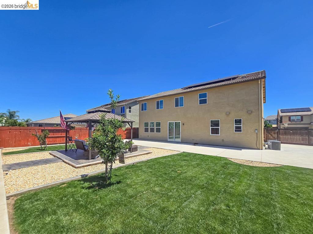 2371 Cornwall Ave, Manteca, CA 95337
