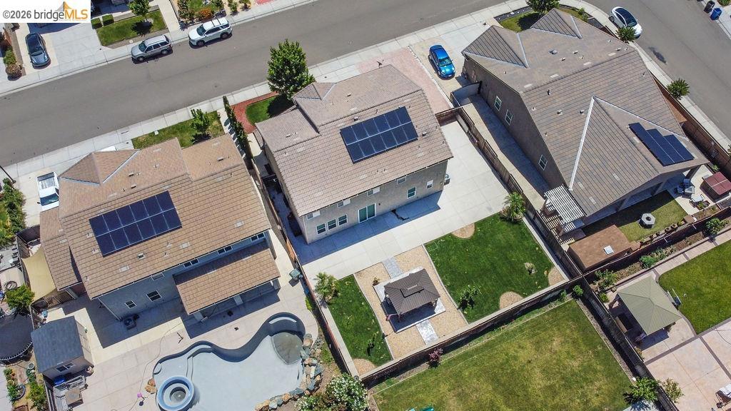 2371 Cornwall Ave, Manteca, CA 95337