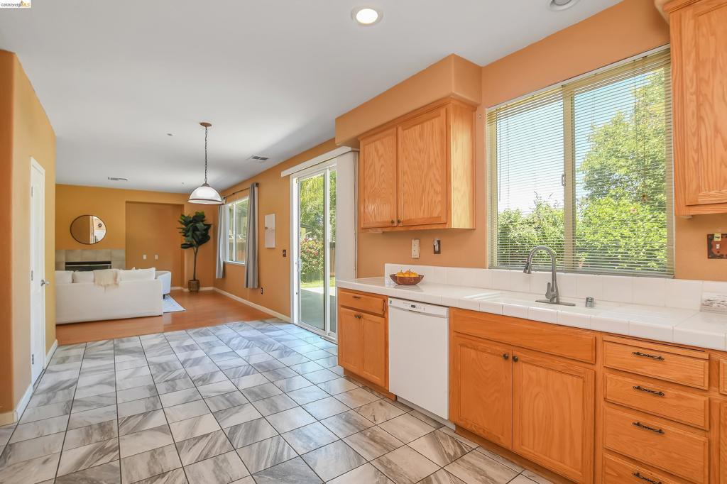 1880 Connor Way, Brentwood (CC), CA 94513