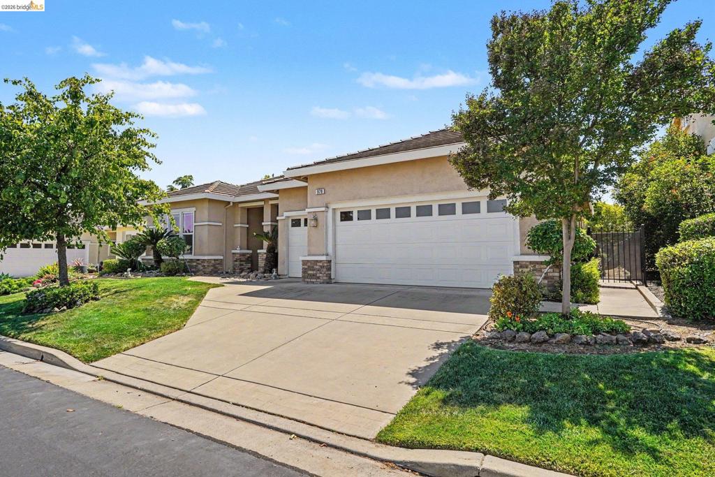 979 Centennial Dr, Brentwood (CC), CA 94513