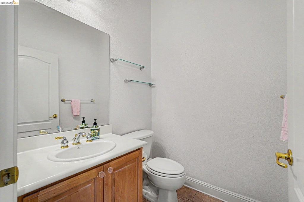 979 Centennial Dr, Brentwood (CC), CA 94513