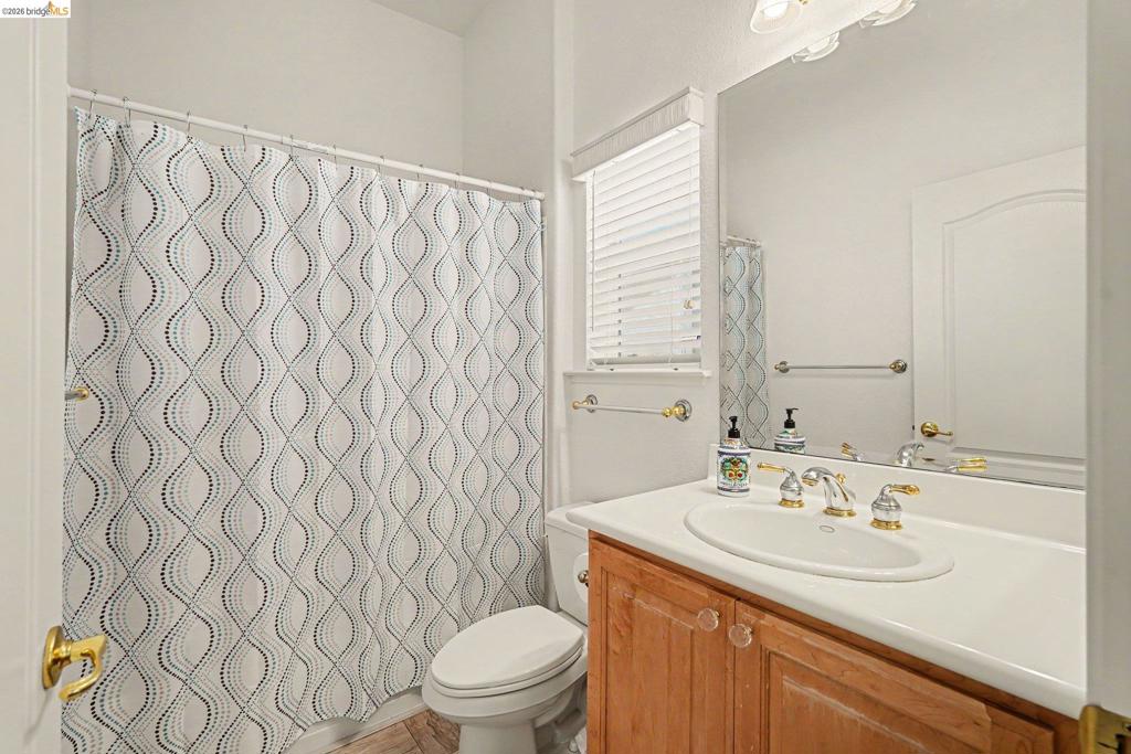 979 Centennial Dr, Brentwood (CC), CA 94513