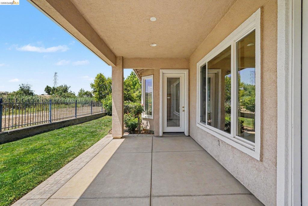 979 Centennial Dr, Brentwood (CC), CA 94513
