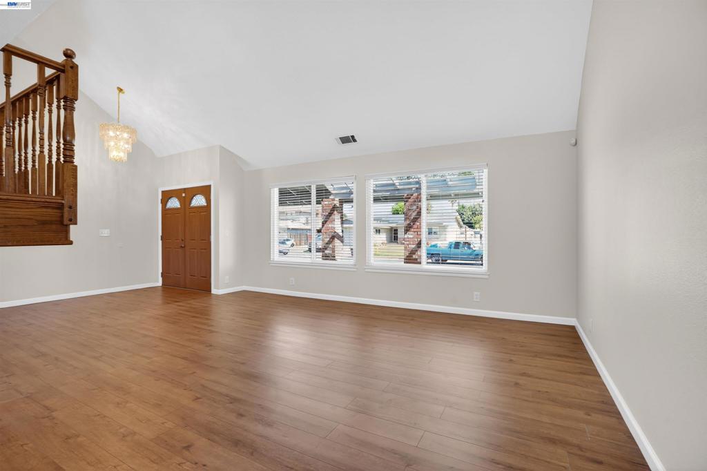 1264 Sprague St, Manteca, CA 95336