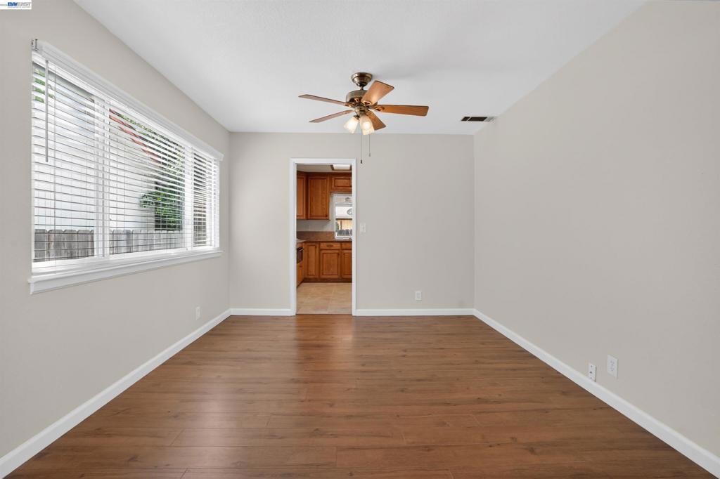 1264 Sprague St, Manteca, CA 95336