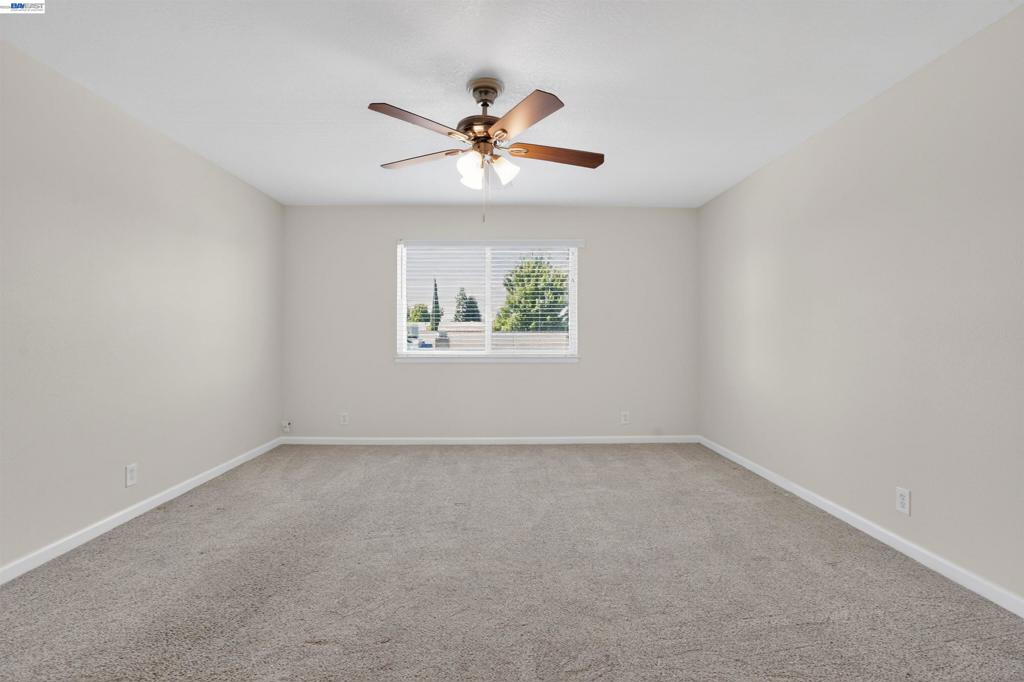 1264 Sprague St, Manteca, CA 95336