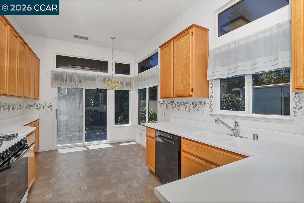 1630 Jubilee Dr, Brentwood (CC), CA 94513