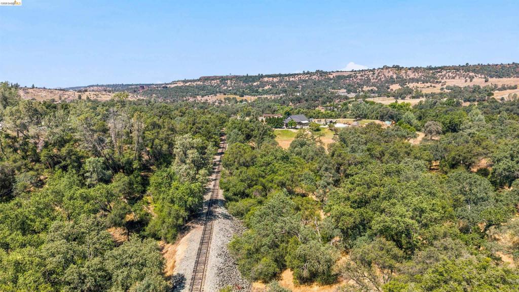 10151 Bell Mooney Rd, Jamestown, CA 95327
