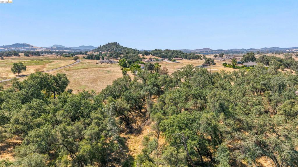 10151 Bell Mooney Rd, Jamestown, CA 95327
