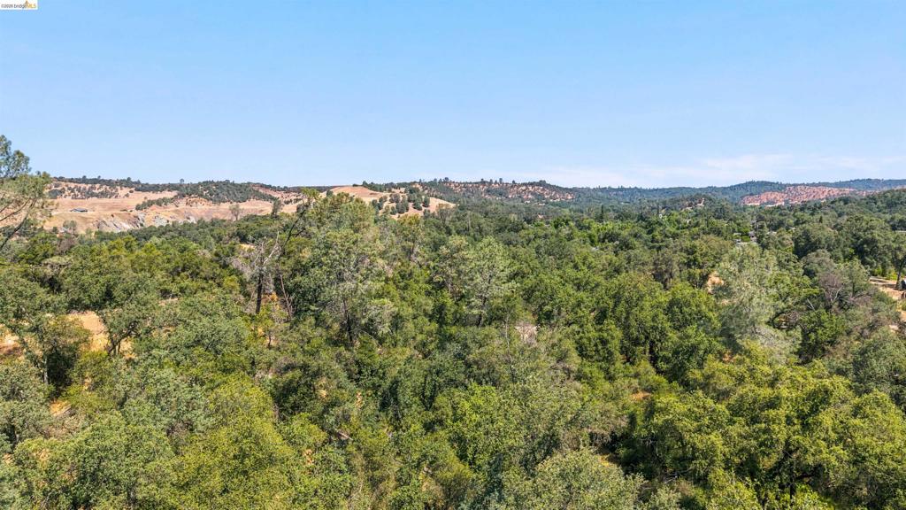 10151 Bell Mooney Rd, Jamestown, CA 95327