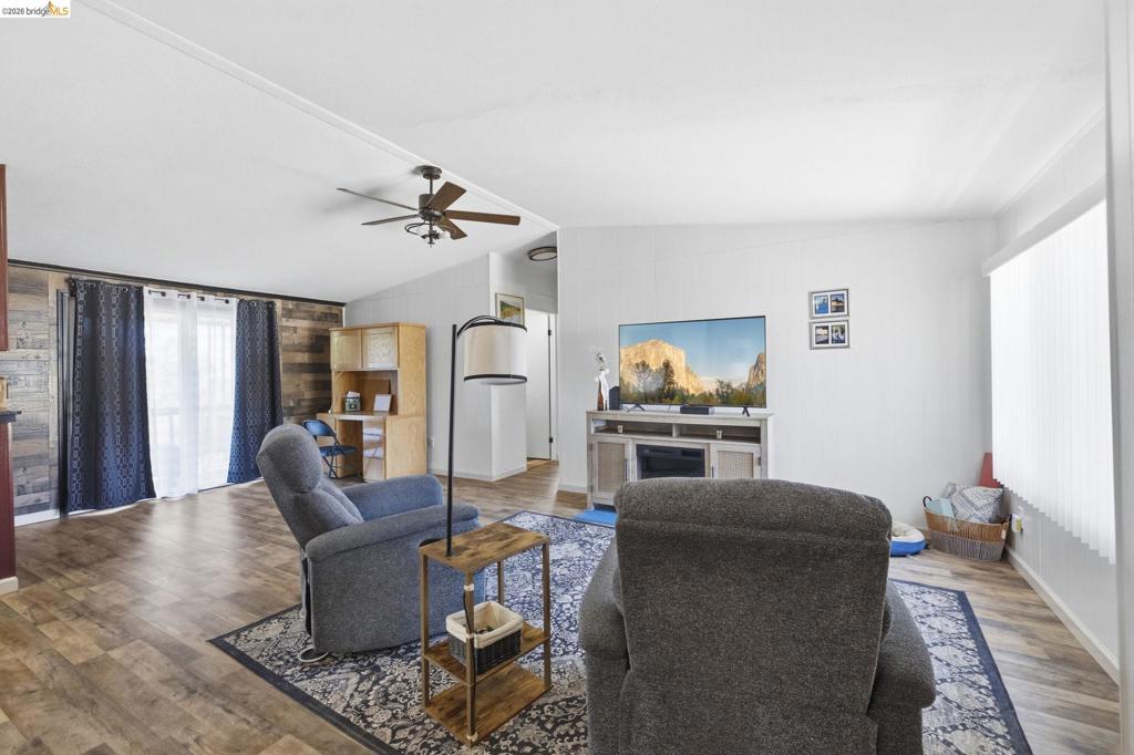 10760 Wigwam Rd, Jamestown, CA 95327