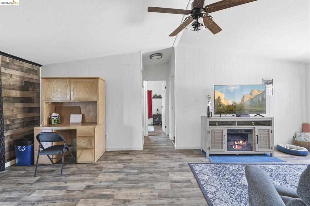 10760 Wigwam Rd, Jamestown, CA 95327