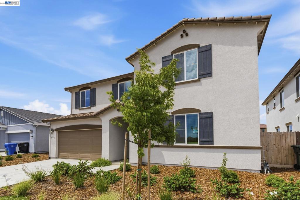 2261 Hewins Street, Manteca, CA 95337