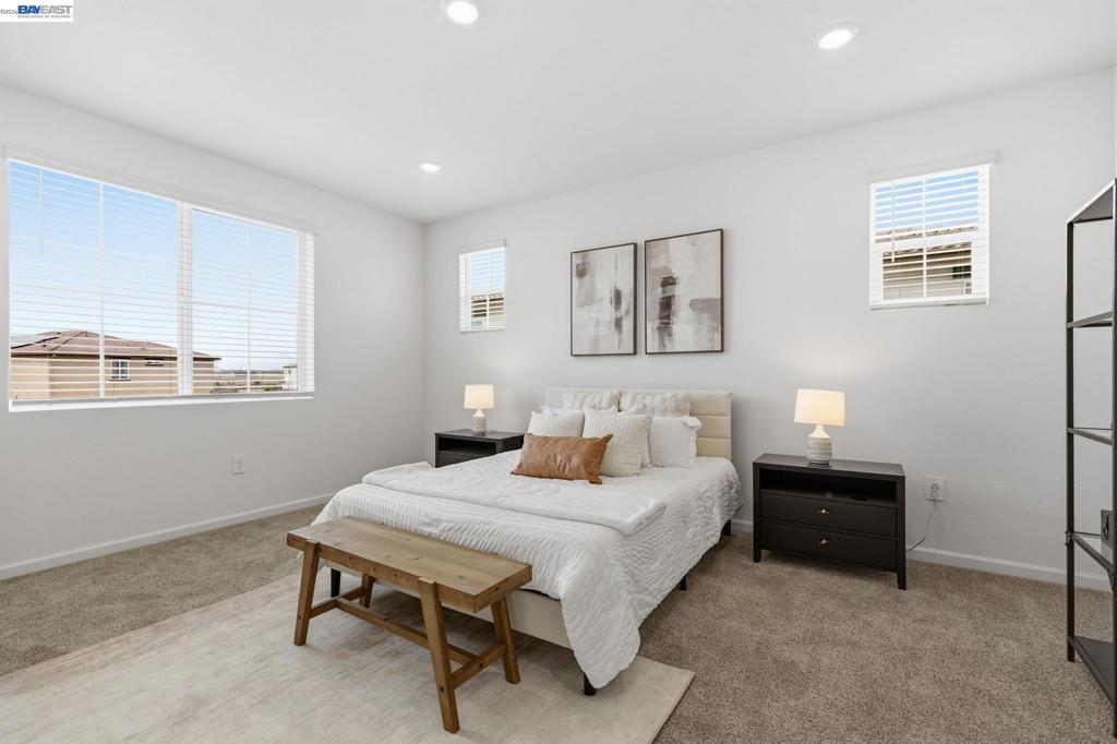 2261 Hewins Street, Manteca, CA 95337