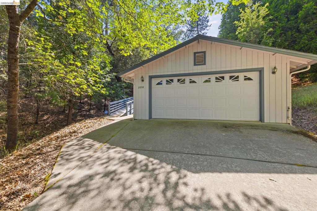 21952 Glenwood Rd, Sonora, CA 95370