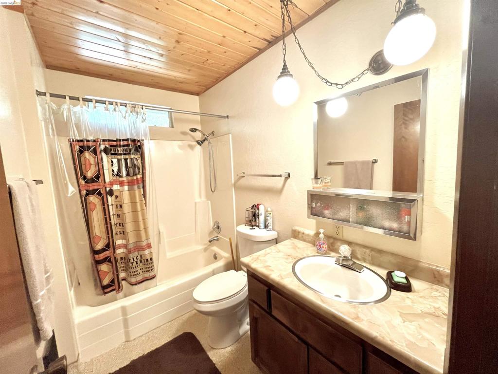 20872 McKinley Way, Groveland, CA 95321